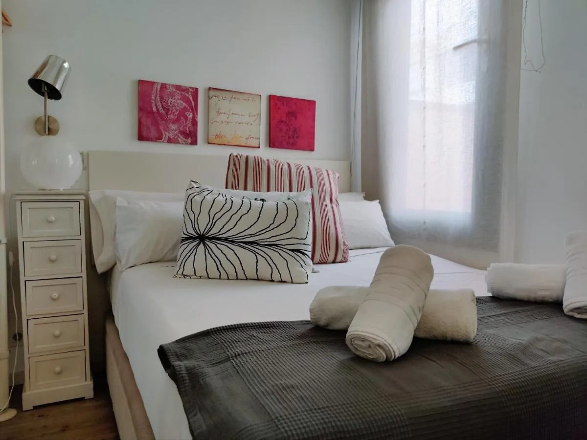 Stay U-Nique Apartments Sagues Βαρκελώνη 0*,